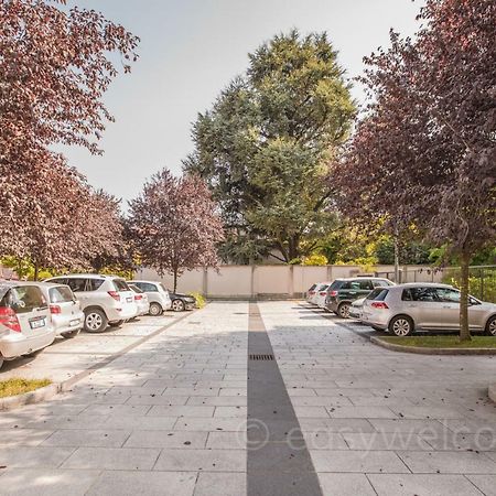Easy Welcome Casa Rosada Apartamento Nova Milanese Exterior foto