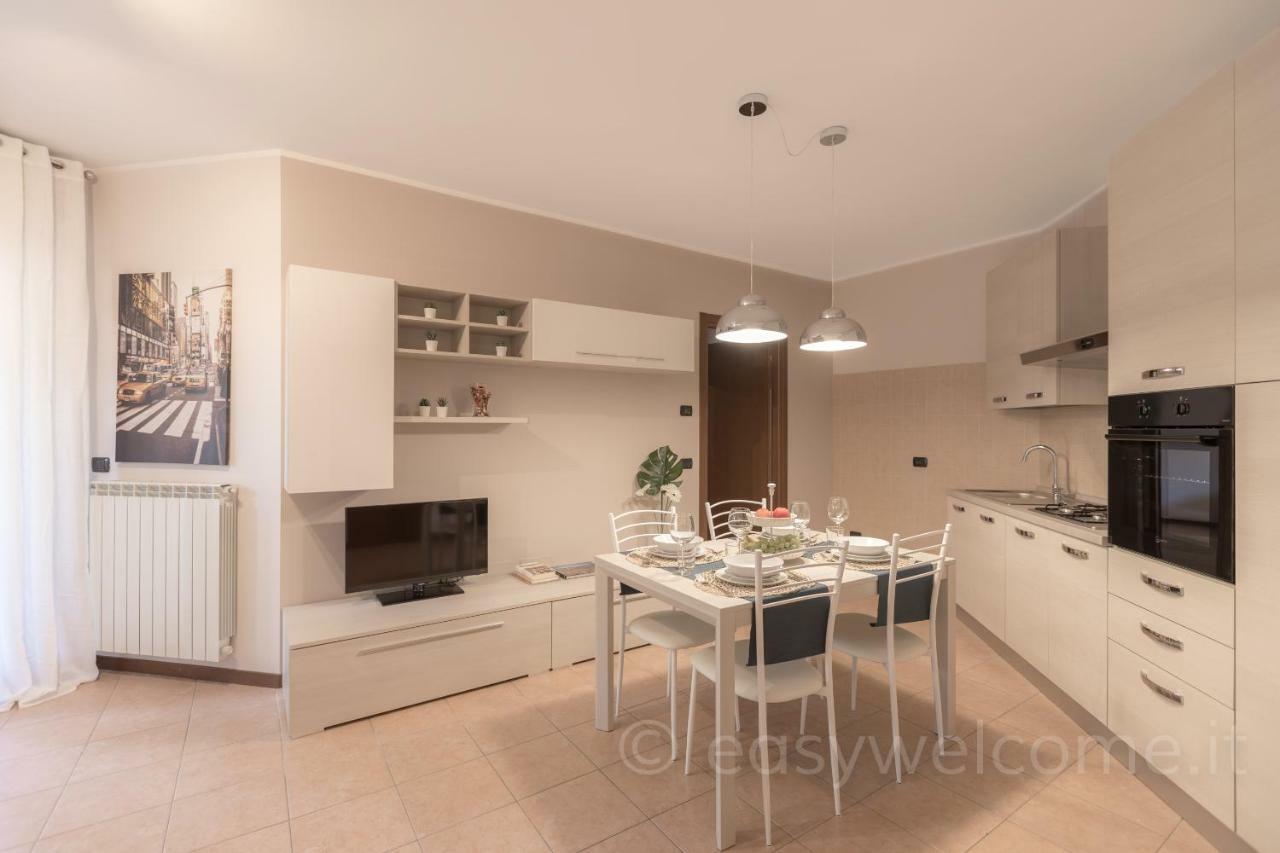 Easy Welcome Casa Rosada Apartamento Nova Milanese Exterior foto